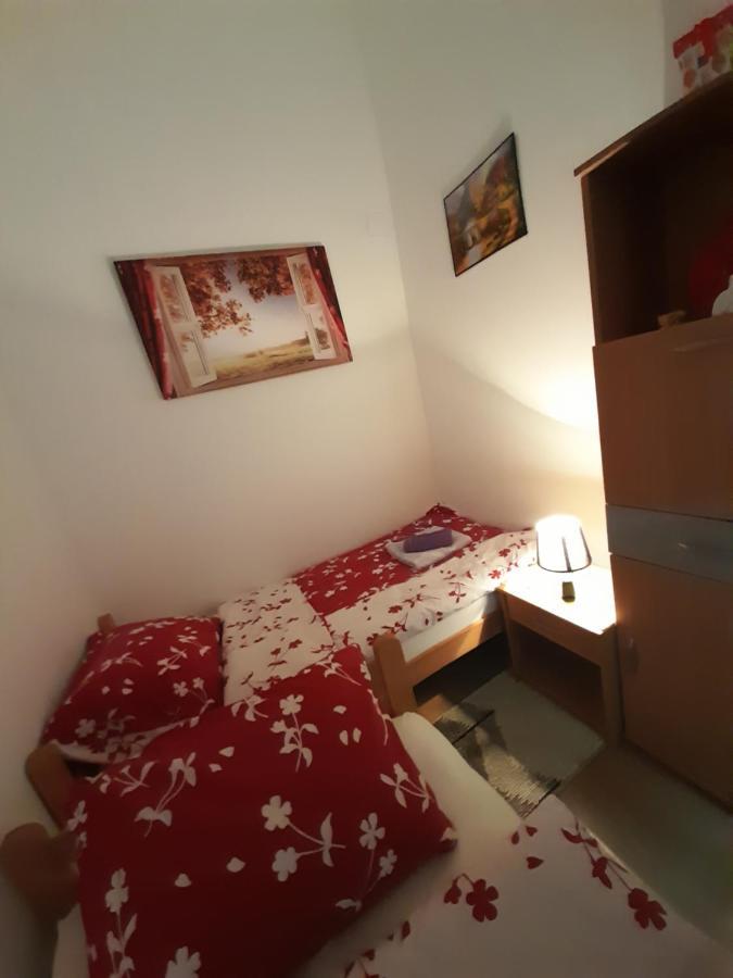 Apartman Lela 브르사츠 외부 사진