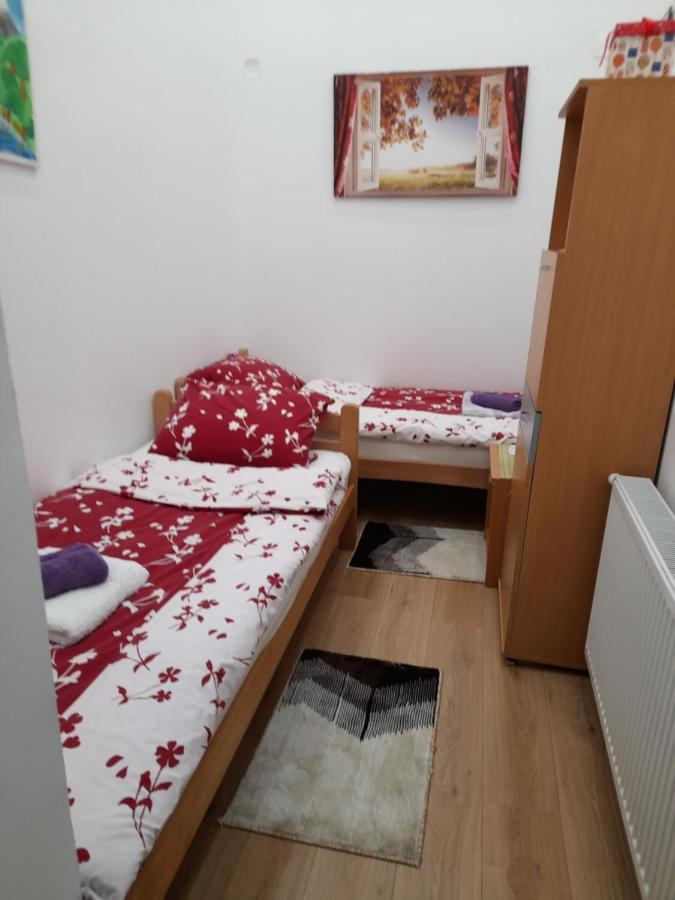 Apartman Lela 브르사츠 외부 사진